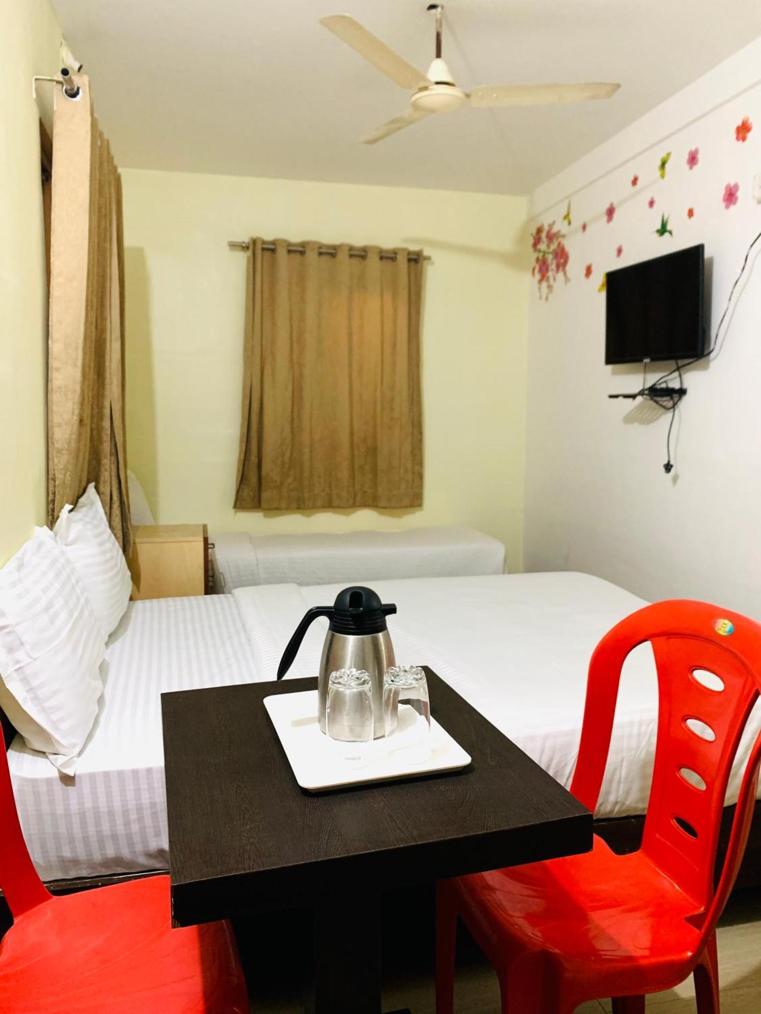 Western Silicon Hotel Kammasandra 外观 照片