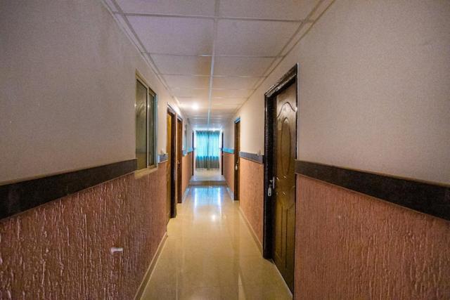 Western Silicon Hotel Kammasandra 外观 照片