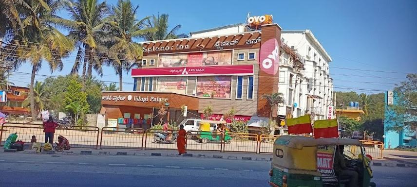 Western Silicon Hotel Kammasandra 外观 照片